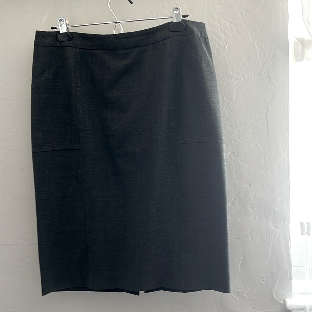 Aline Grey Skirt with 3 buttons-